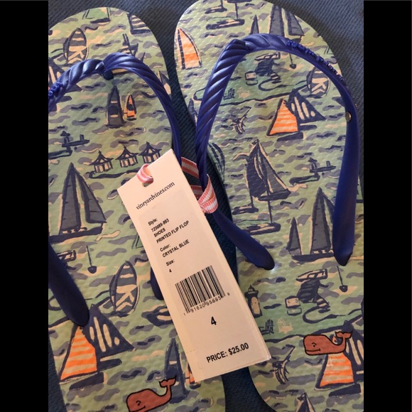 Vineyard Vines Flip Flops - Picture 3 of 8